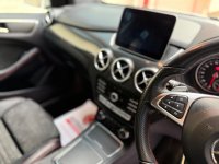 MERCEDES-BENZ B CLASS