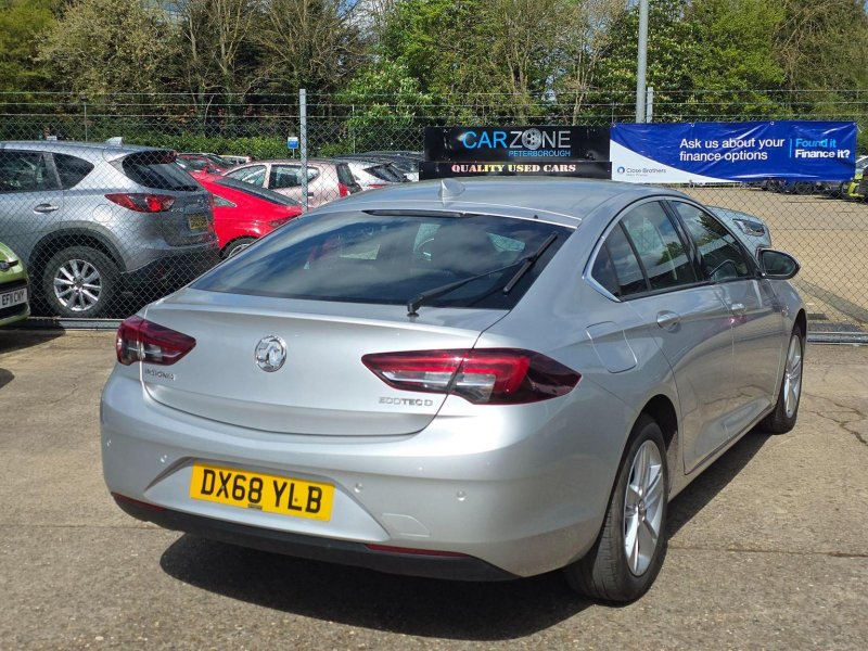 VAUXHALL INSIGNIA