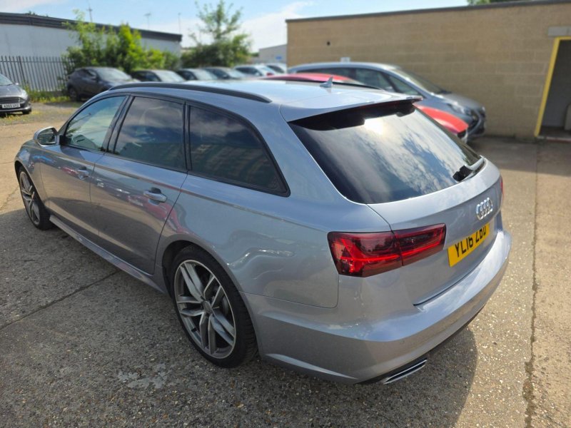 AUDI A6 AVANT