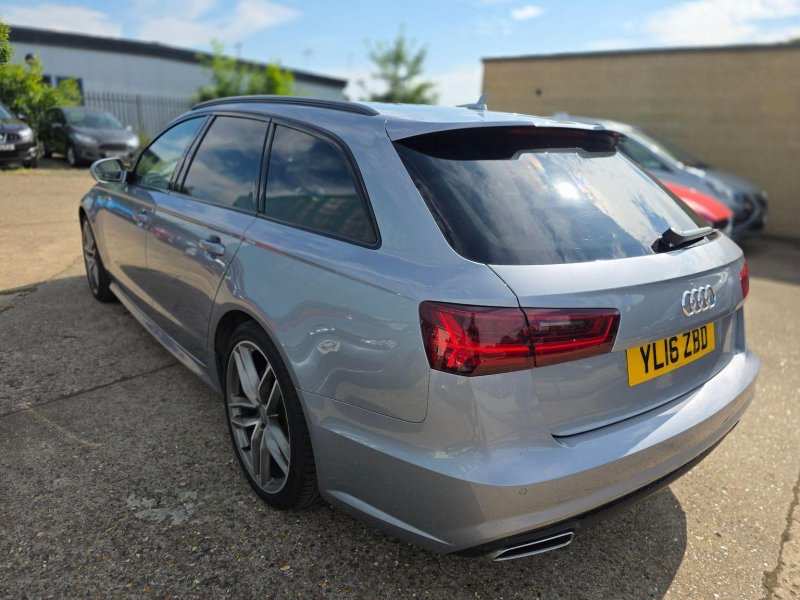 AUDI A6 AVANT