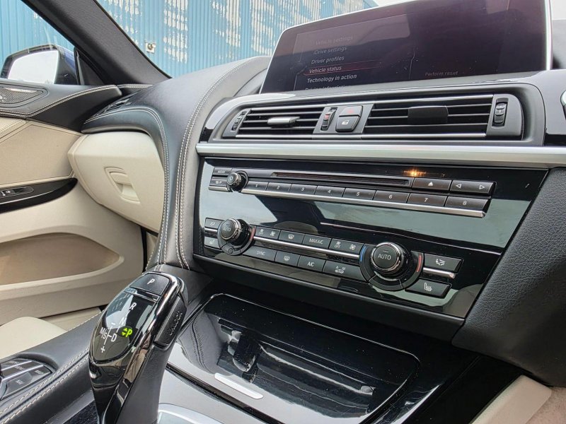 BMW 6 SERIES