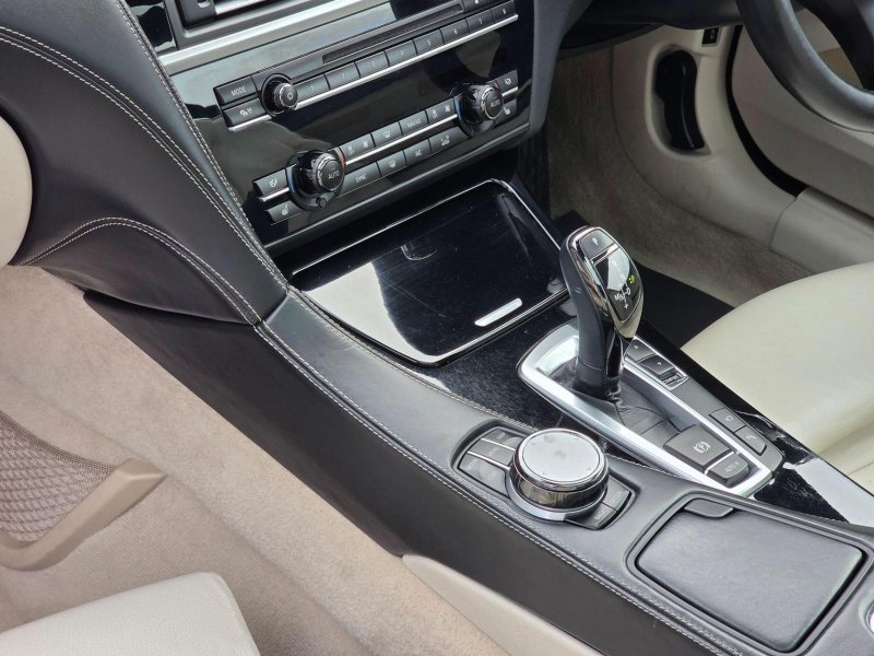 BMW 6 SERIES