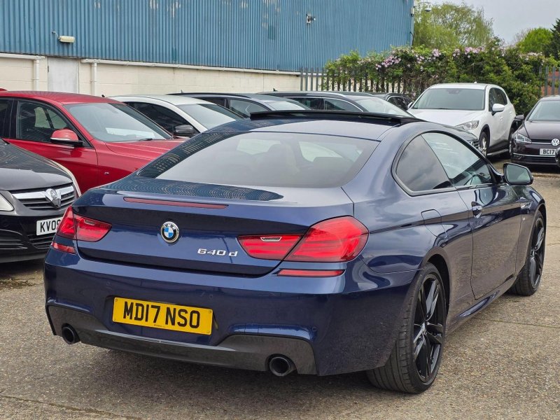 BMW 6 SERIES