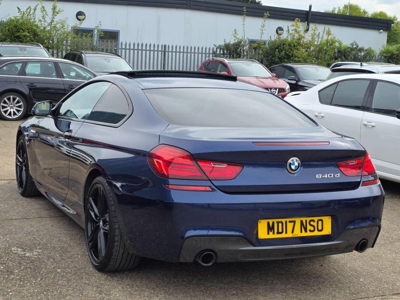 BMW 6 SERIES