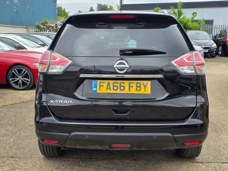 NISSAN X-TRAIL
