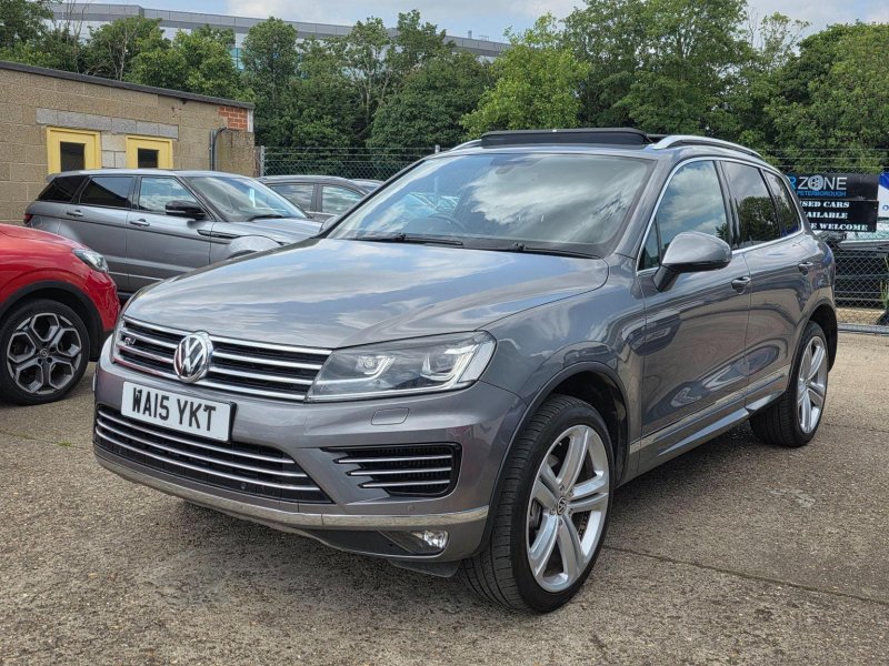 VOLKSWAGEN TOUAREG
