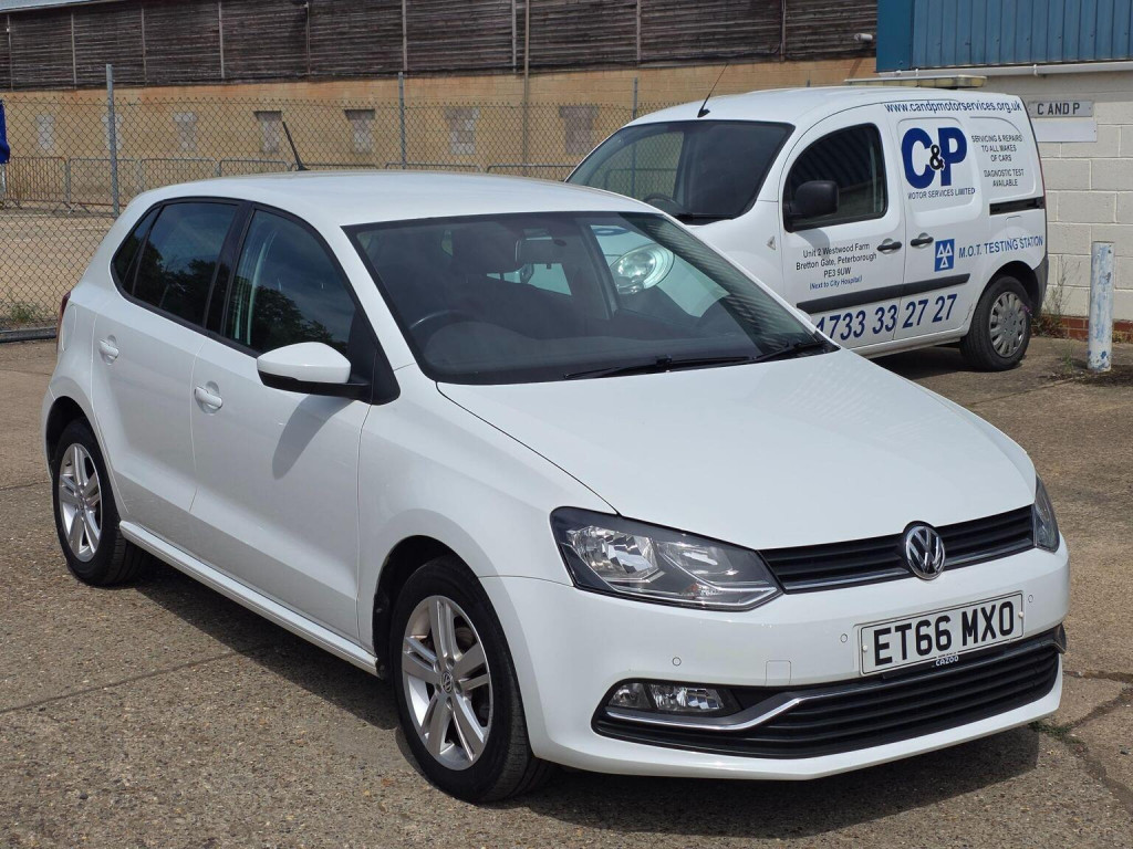 2017 Volkswagen POLO
